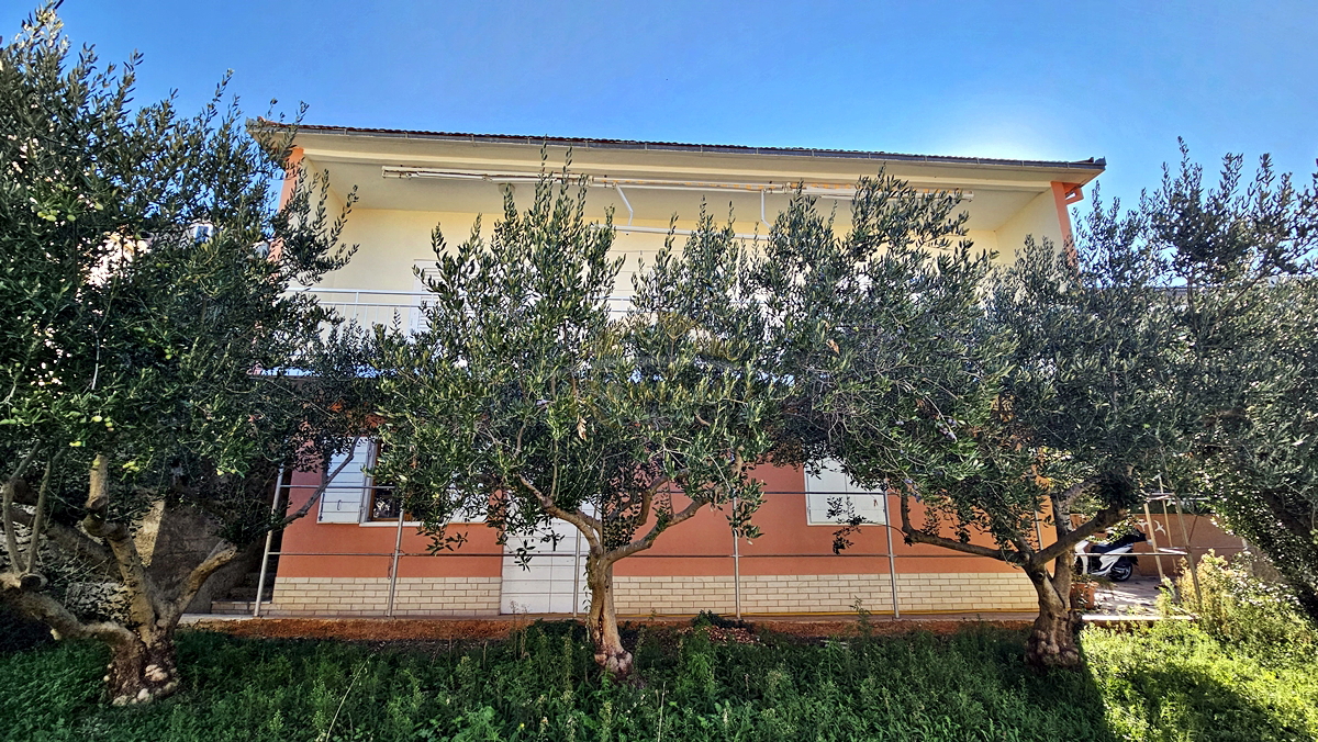 Casa a Trogir/Čiovo - Vicino al campeggio Rožac - 200 m dal mare